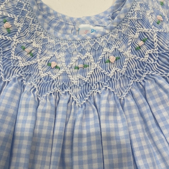 Classic smocked dress - Picture 3 of 6